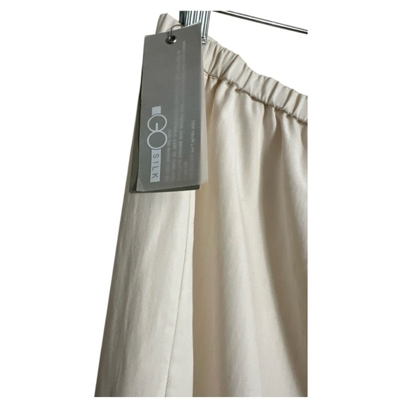 Cream Full-Length Relaxed Fit Pantsuit - Picture 3 of 4